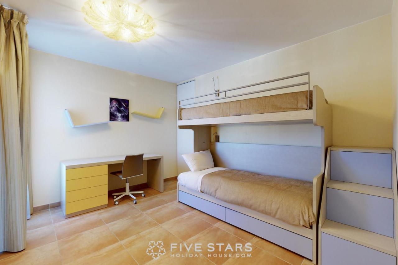 Luxury Beach Five Stars Holiday House Nice Exterior photo